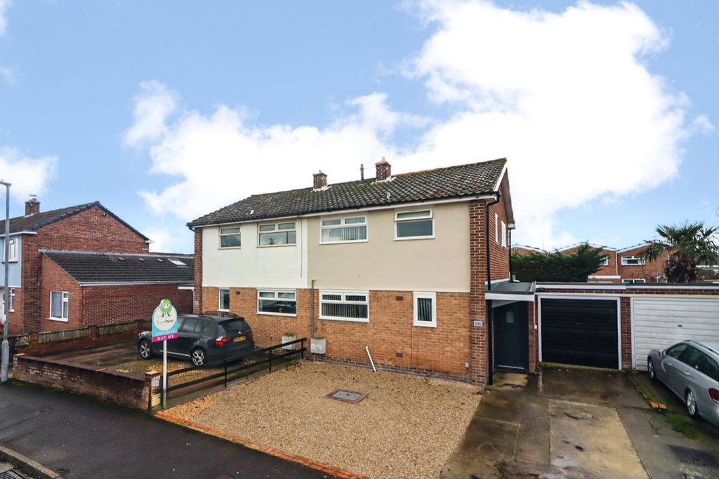 Property photo 1 of 24 Image00007