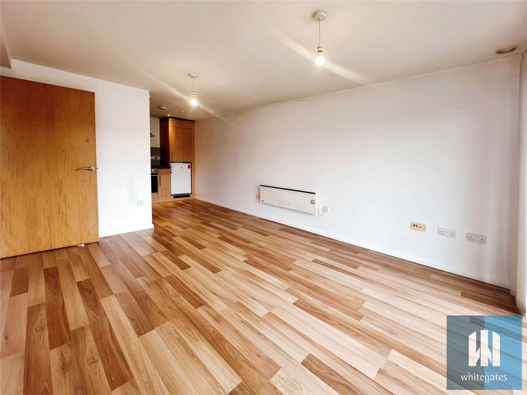 Property photo 3 of 12 Picture No. 23