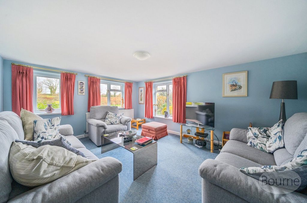 Property photo 2 of 23 Picture No. 41