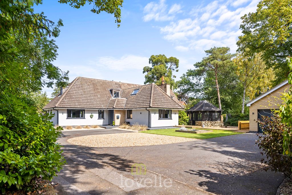 Property photo 1 of 63