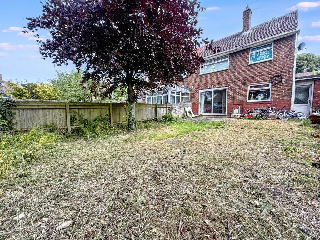 Property photo 3 of 12