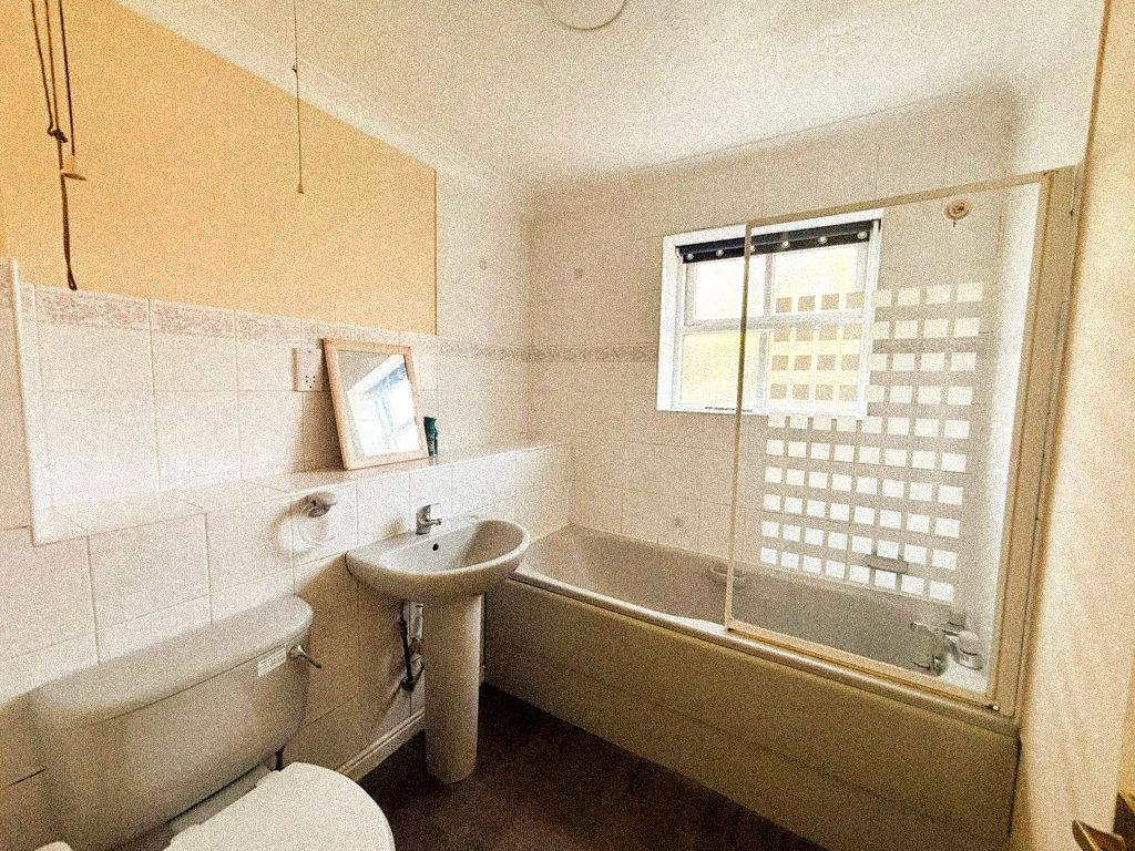 Property photo 3 of 4