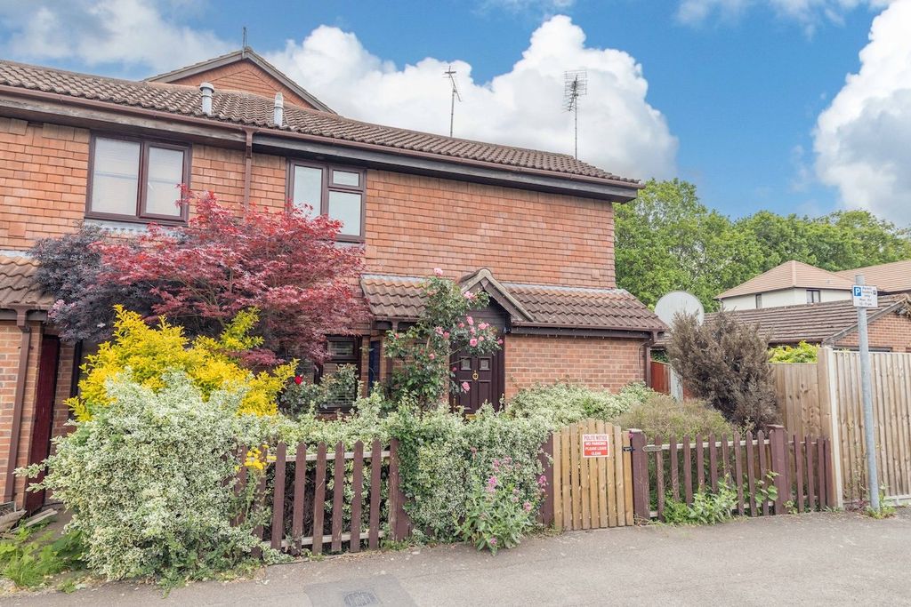 Property photo 1 of 11