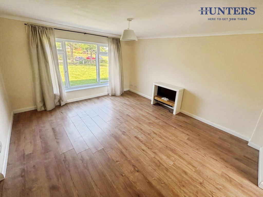 Property photo 2 of 6 Pbox-Img.Jpg