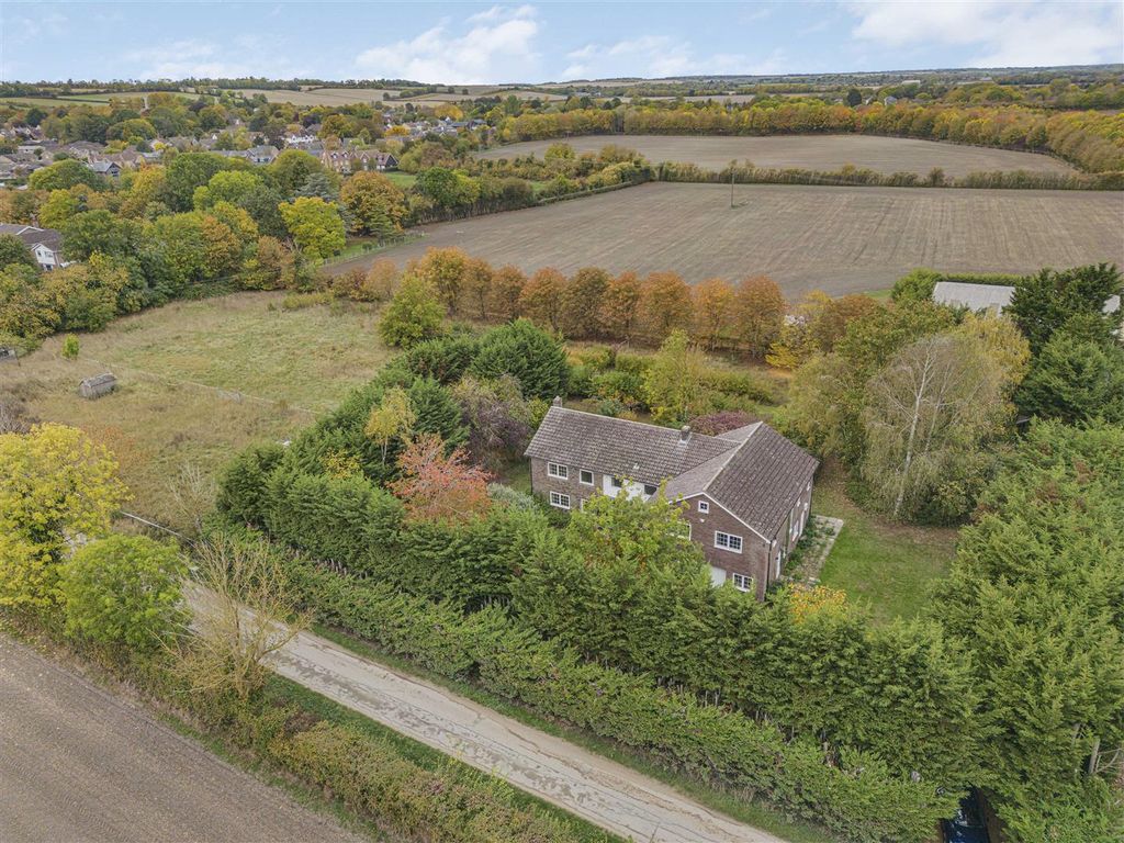 Property photo 2 of 17 18_65799.Jpg