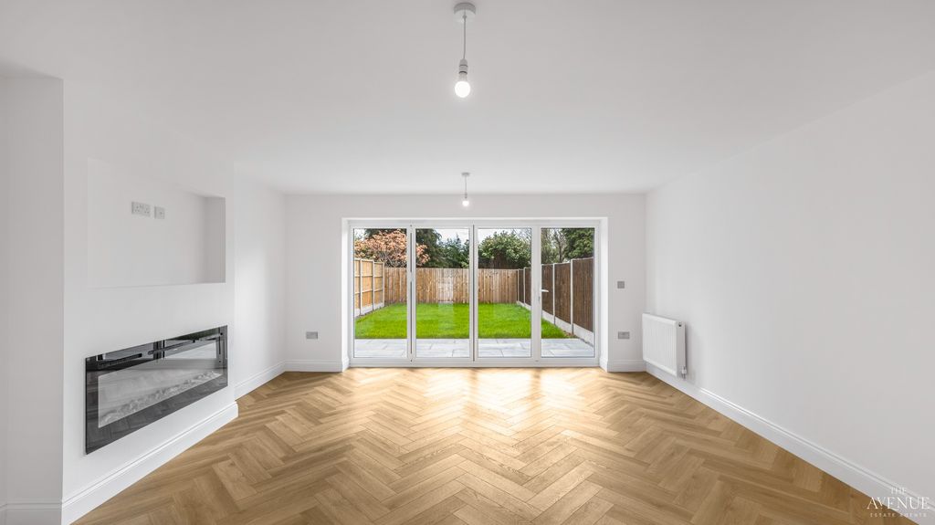 Property photo 3 of 16 5309755
