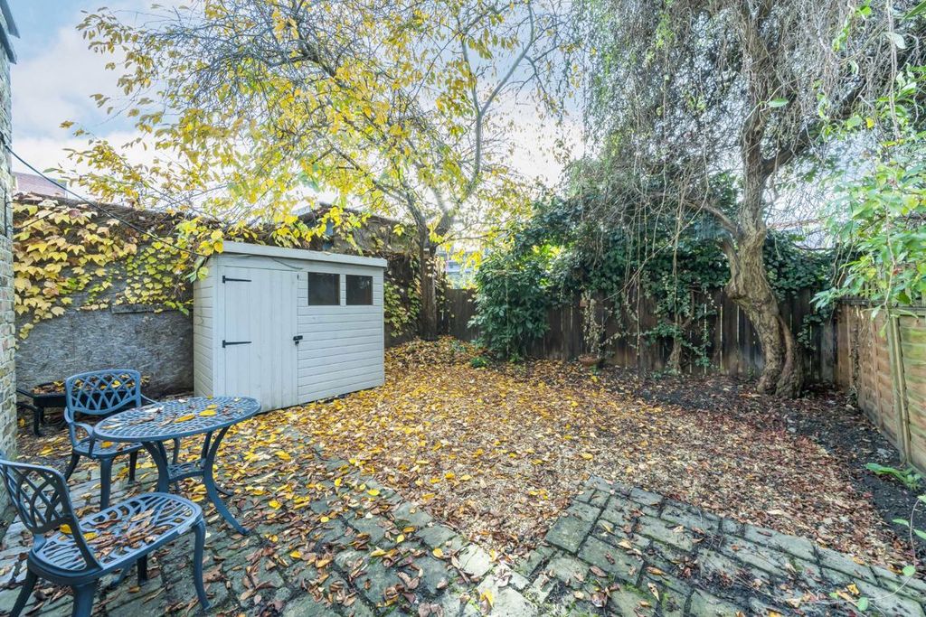 Property photo 2 of 4