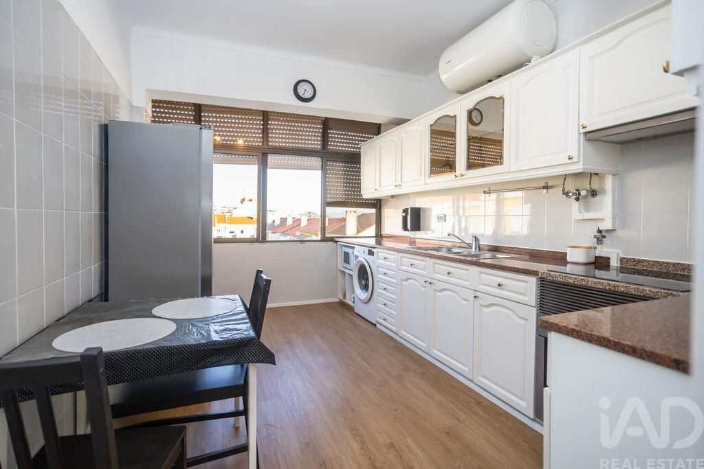 Property photo 1 of 35