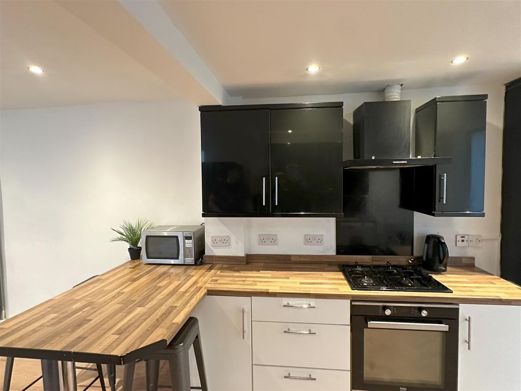 Property photo 3 of 8 Img_3324.Jpg