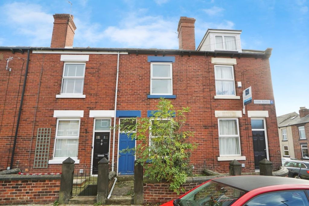 Property photo 1 of 15 Front