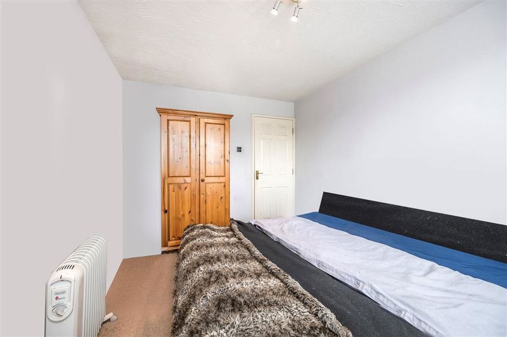 Property photo 3 of 6