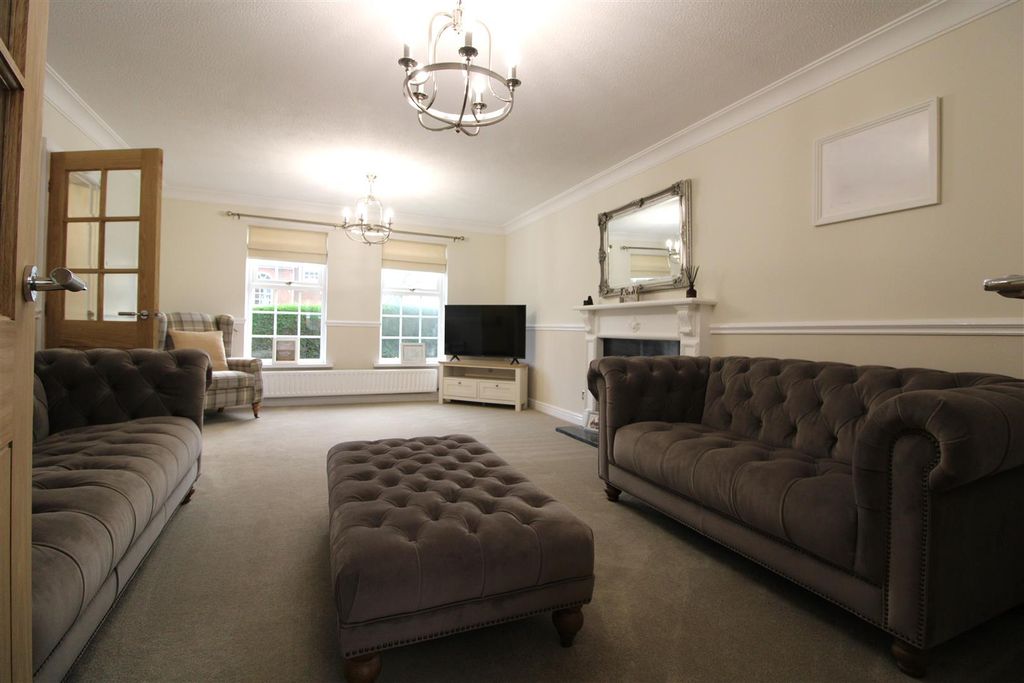 Property photo 2 of 17 B.Lo.Jpg