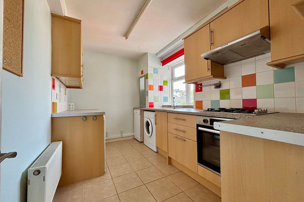 Additional image 4 of 2 bed flat for saleSaracen Way, Penryn TR10