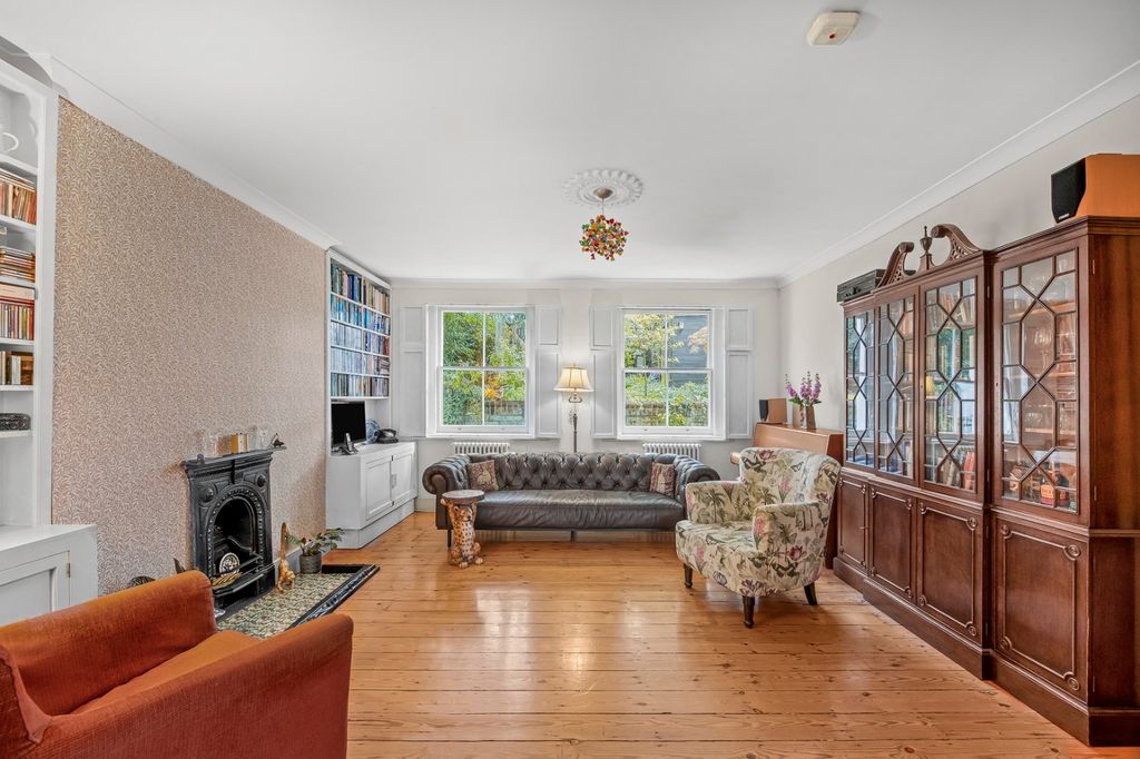 Property photo 3 of 14