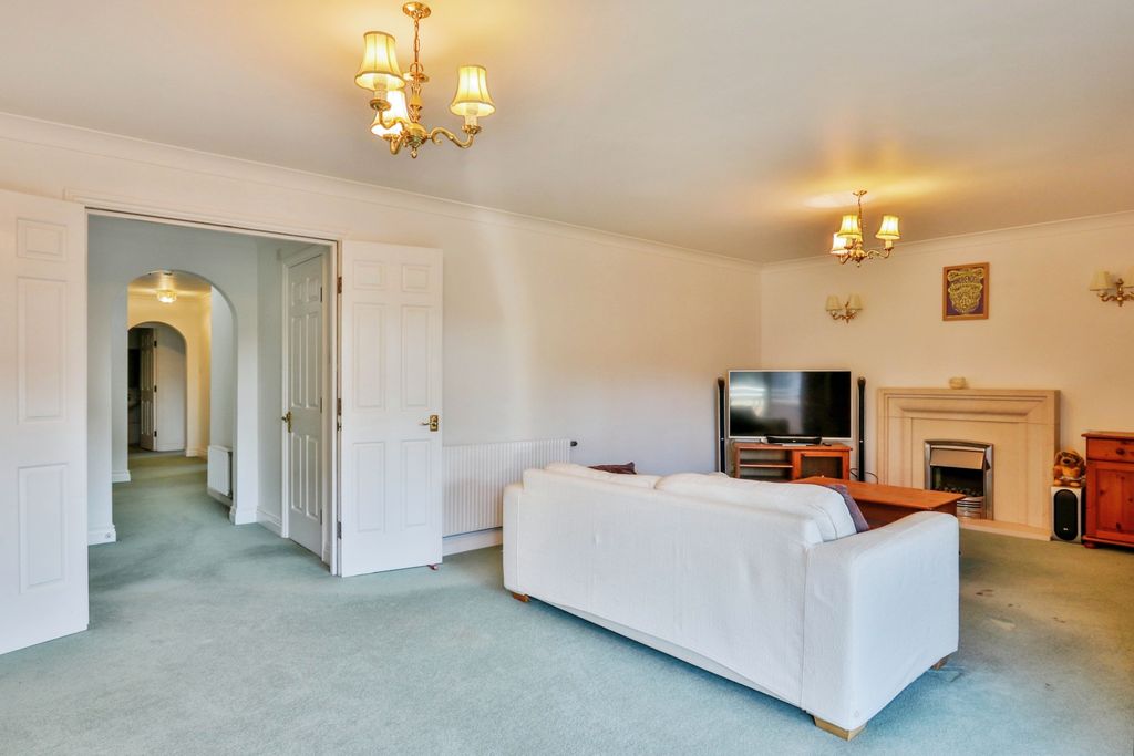 Property photo 3 of 17 Photography