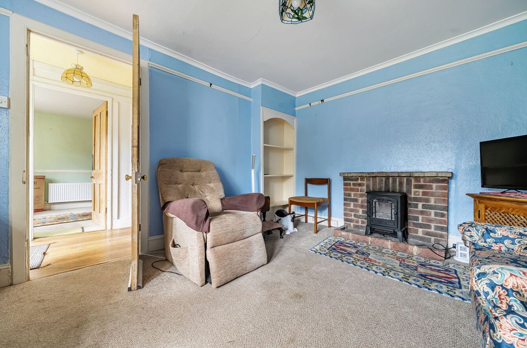 Property photo 3 of 20