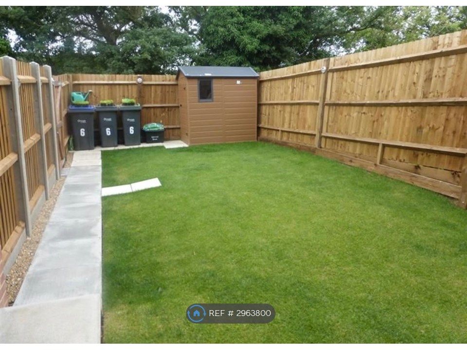 Property photo 2 of 9 Back Garden