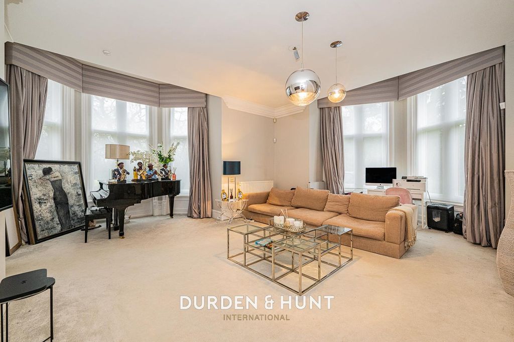 Property photo 3 of 28 Montague-30.Jpg