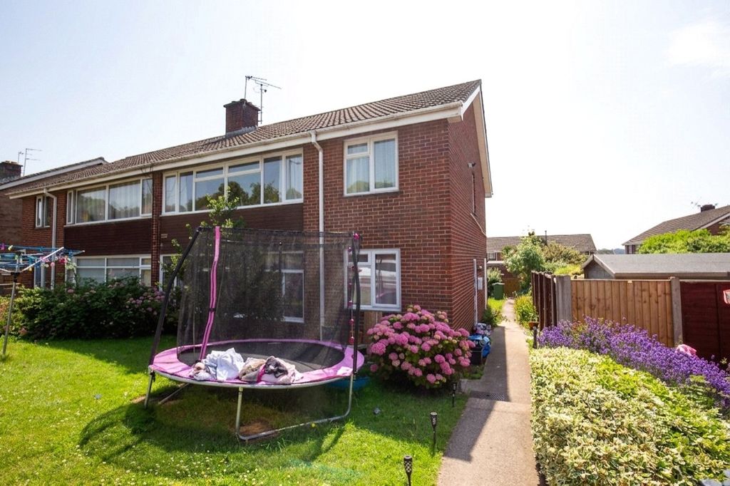 Property photo 1 of 8 Picture No. 06