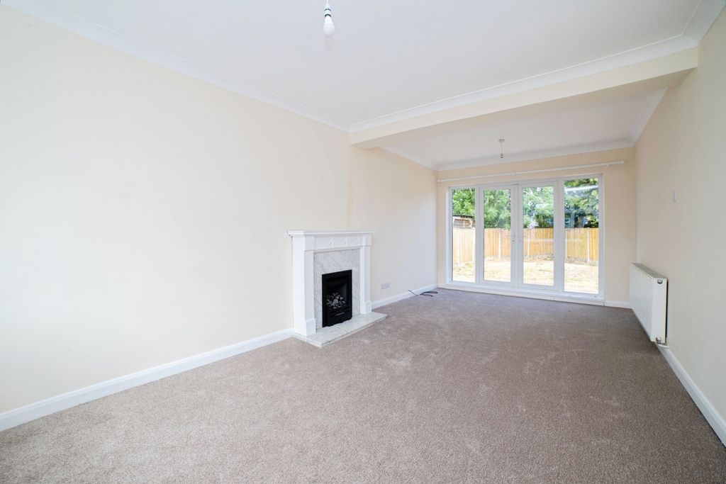 Property photo 3 of 16 Photo