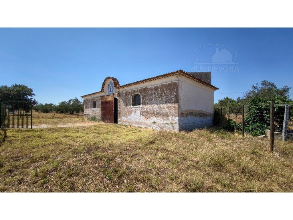 Property photo 1 of 9 Warehouse With Street Frontage In São Miguel De Machede