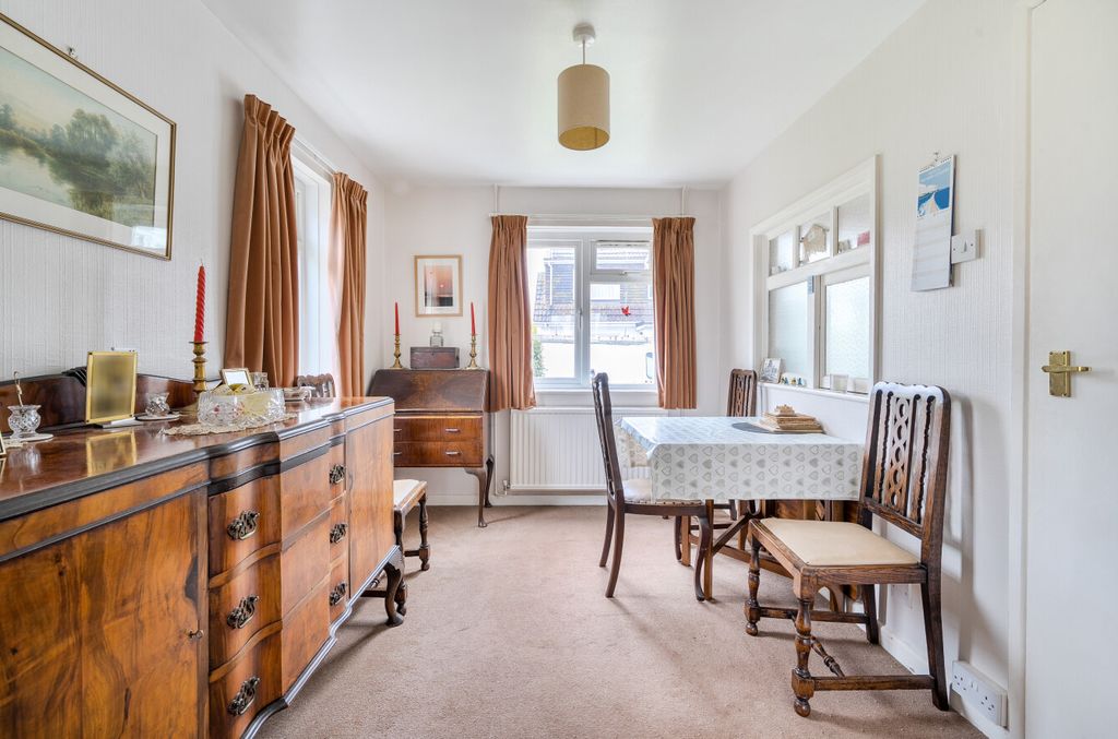 Property photo 3 of 17 1442745-4-69De1d1...