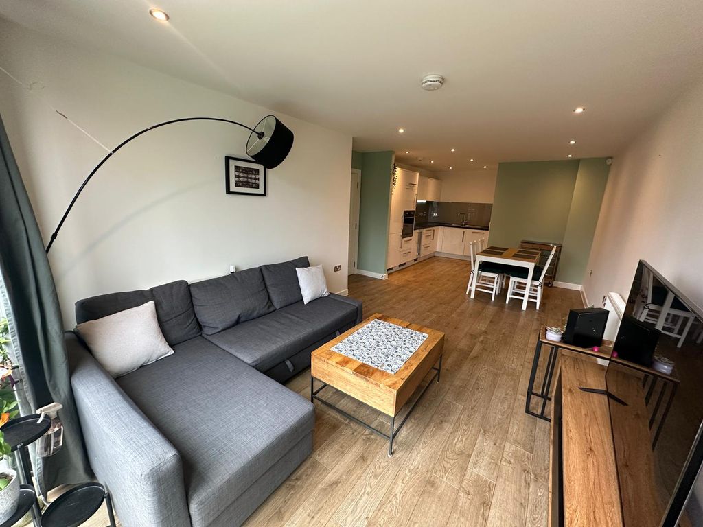 Property photo 3 of 16