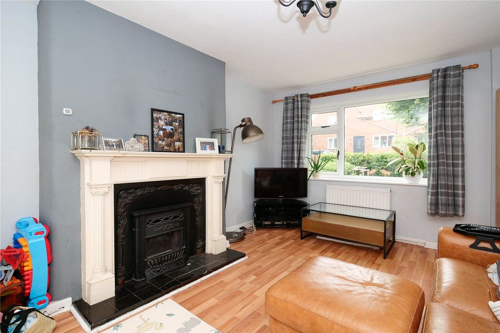 Property photo 2 of 12 Picture No. 01