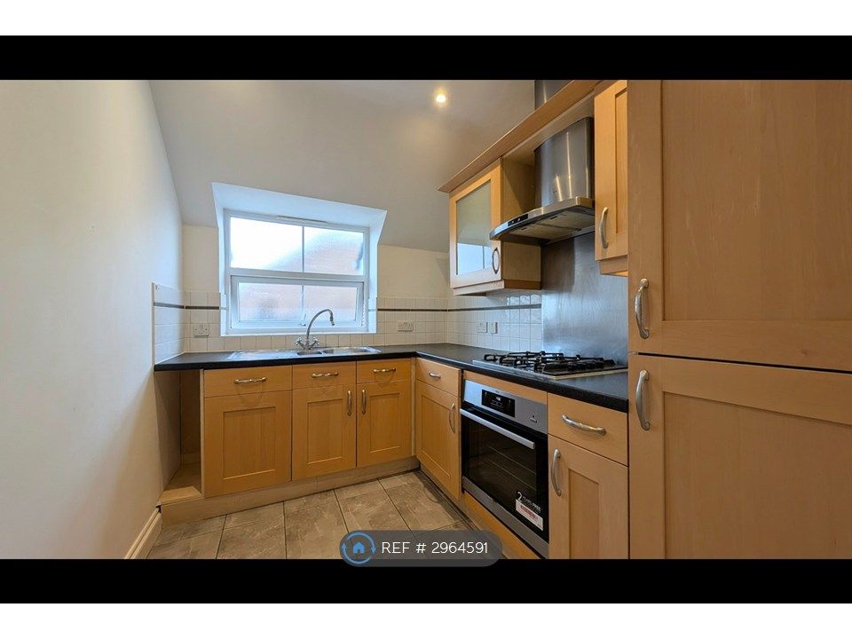 Property photo 2 of 12 Kitchen