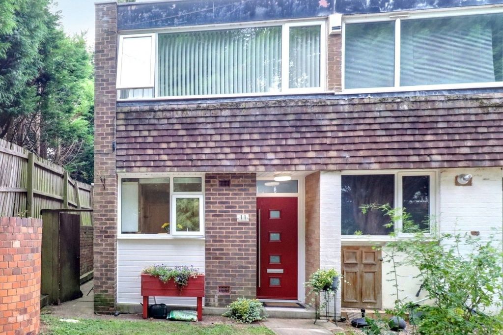 Property photo 1 of 20