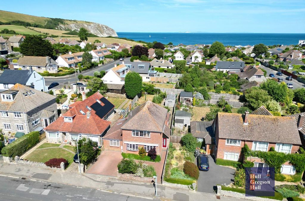 Property photo 1 of 29 26011De7-6c8d-48A4-B797-0E41dc766481.Jpg