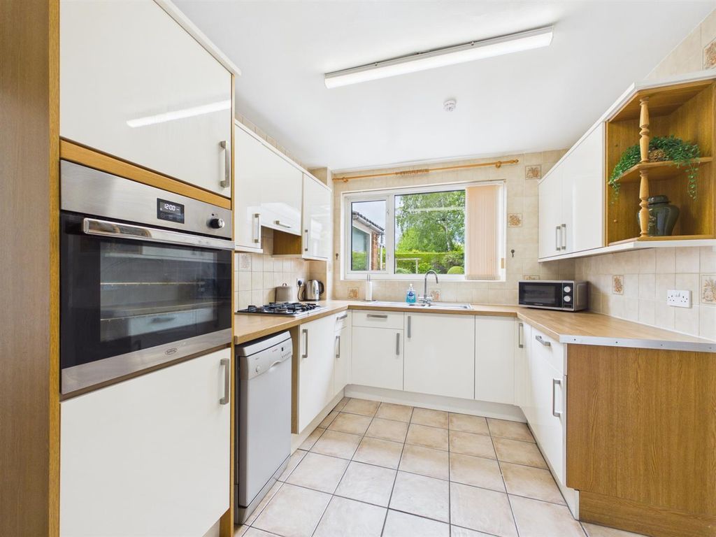 Property photo 3 of 14