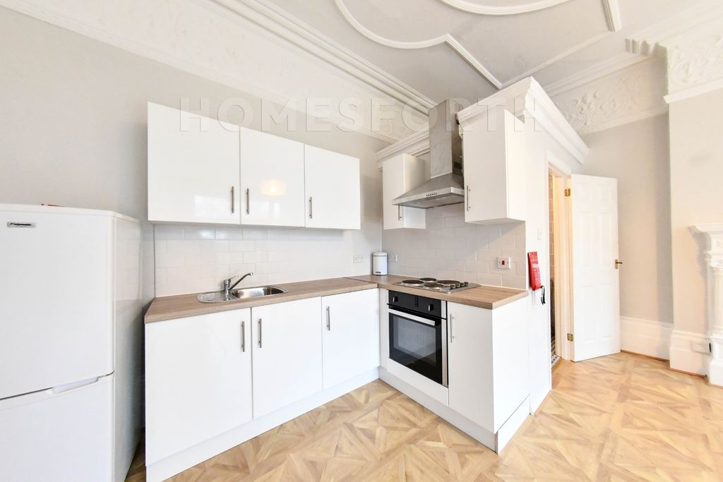 Property photo 2 of 10 Photo 2