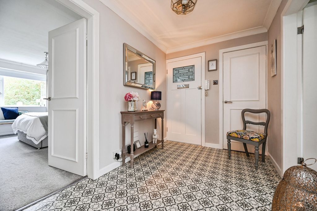 Property photo 2 of 14 Pbox-Img.Jpg