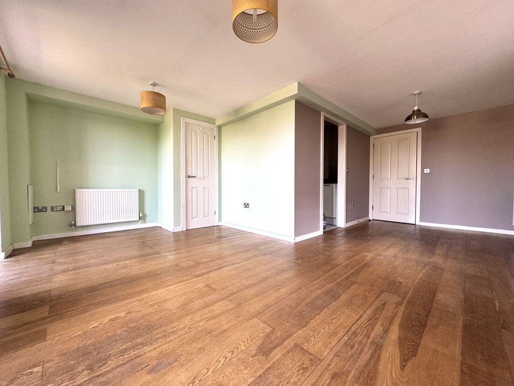 Property photo 3 of 14 Picture 3