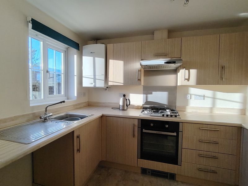 Property photo 2 of 9 Kitchen