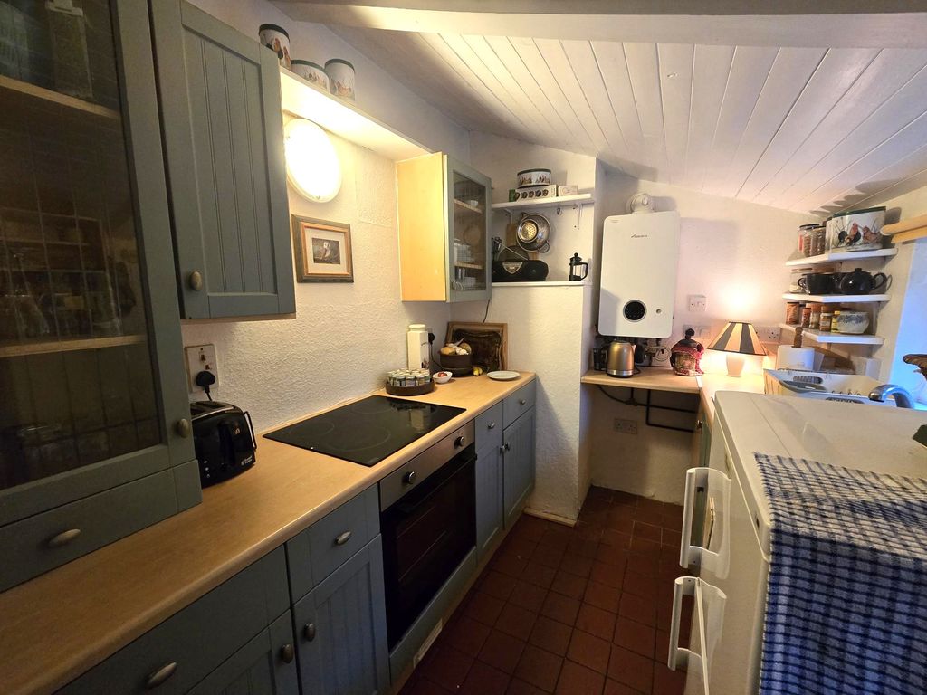 Property photo 3 of 16