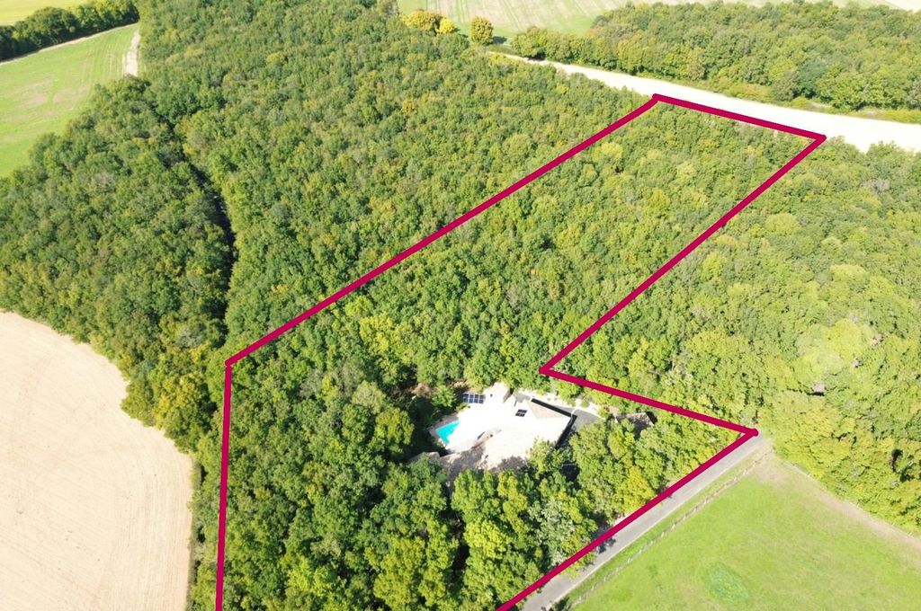 Property photo 1 of 18