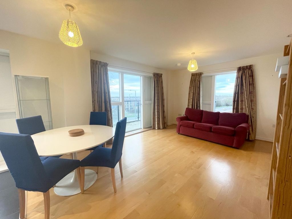 Property photo 3 of 8