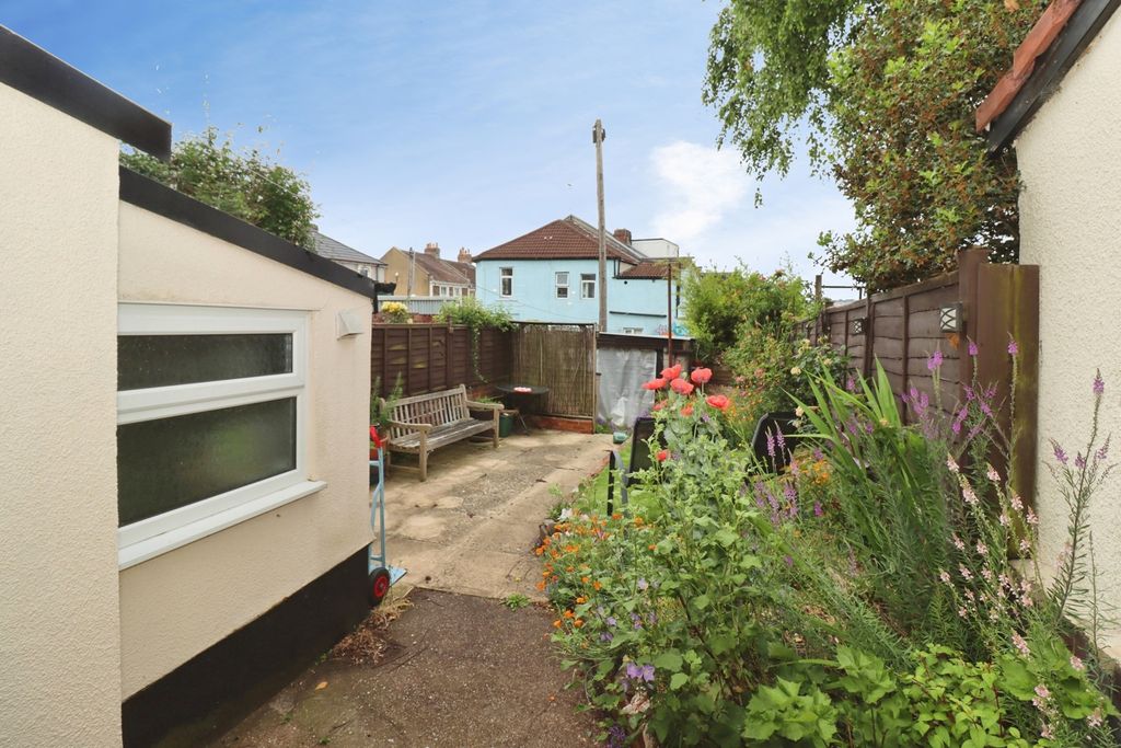 Property photo 3 of 20 Pbox-Img.Jpg