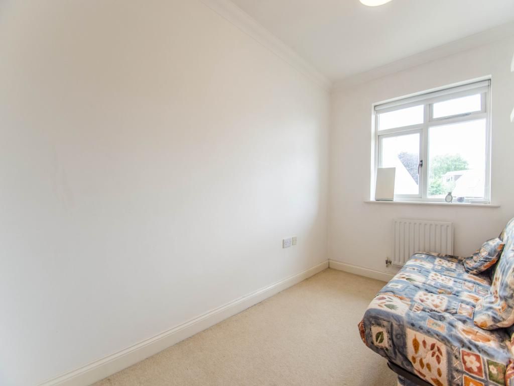 Property photo 3 of 10 Bedroom