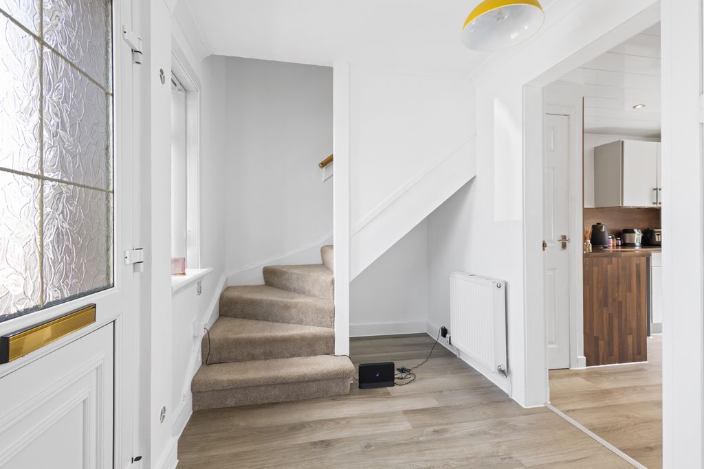 Property photo 3 of 24 Gallery