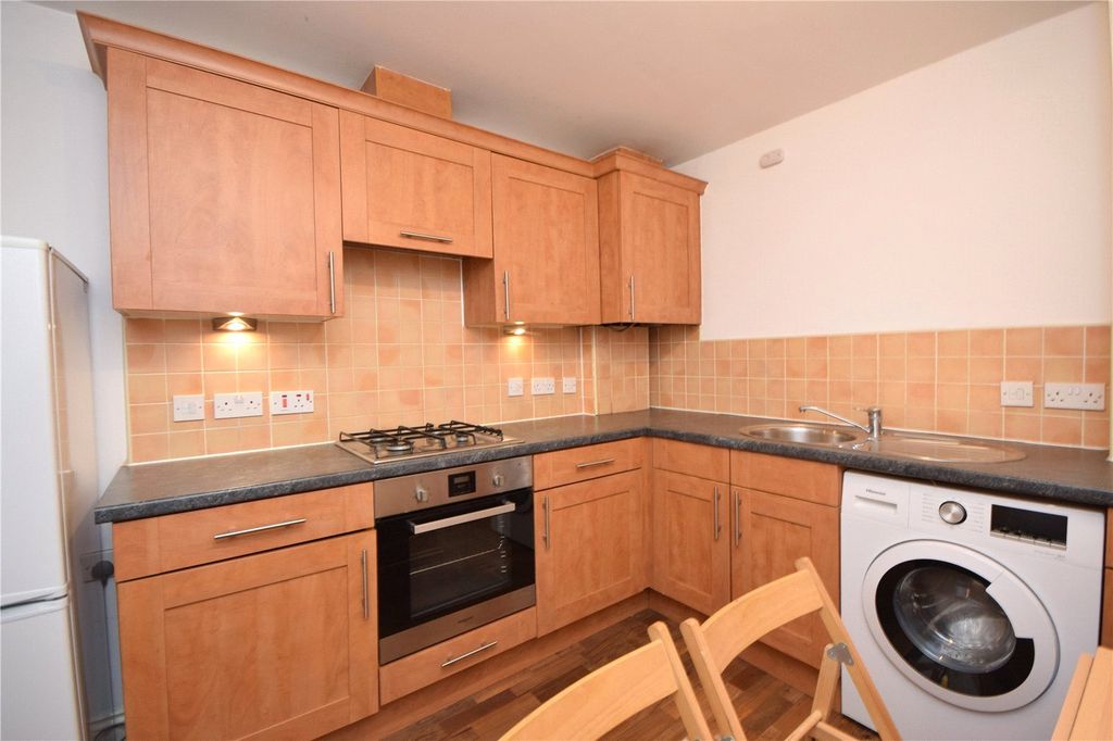 Property photo 2 of 10 Picture No. 20