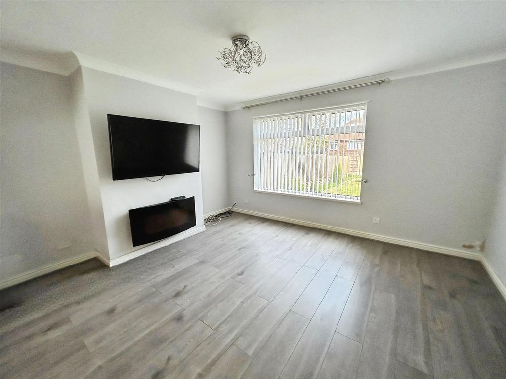 Property photo 2 of 11 User_Edited_Photo-Da06B089_User-Edited-15E44092-c6