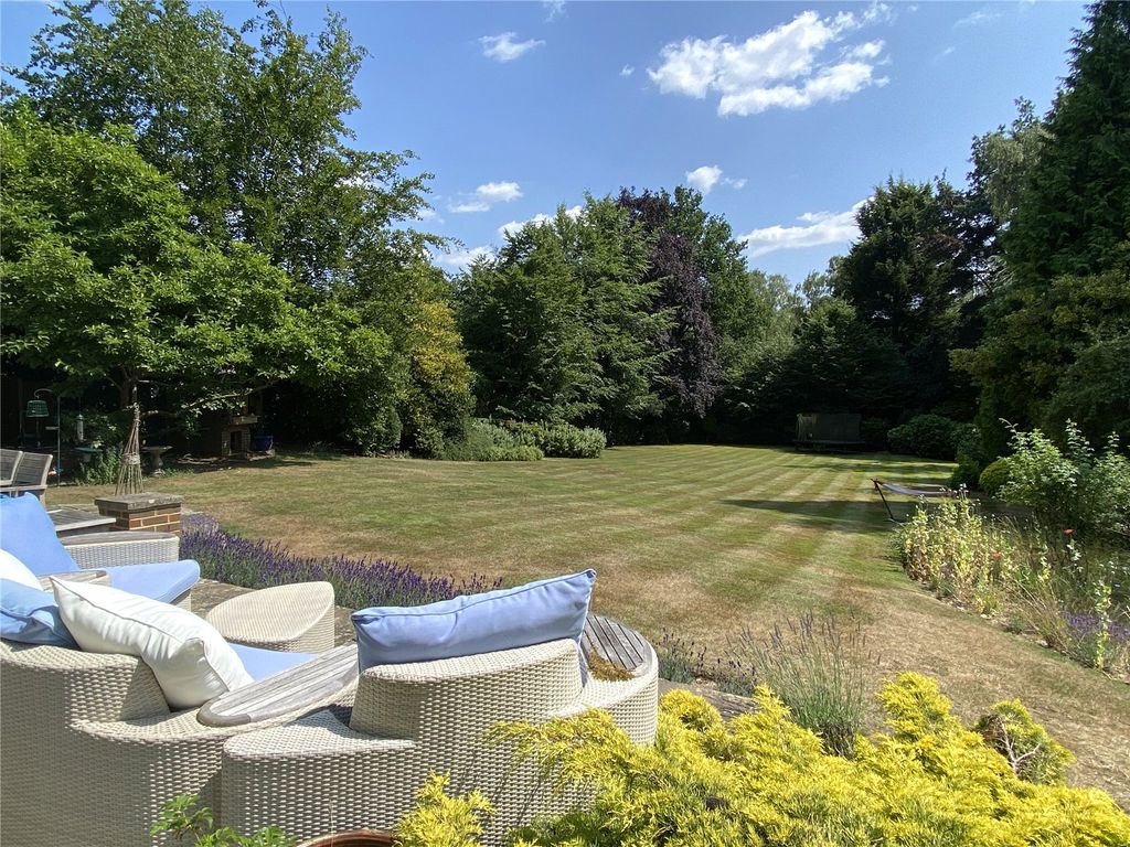 Property photo 2 of 15 Picture No. 30