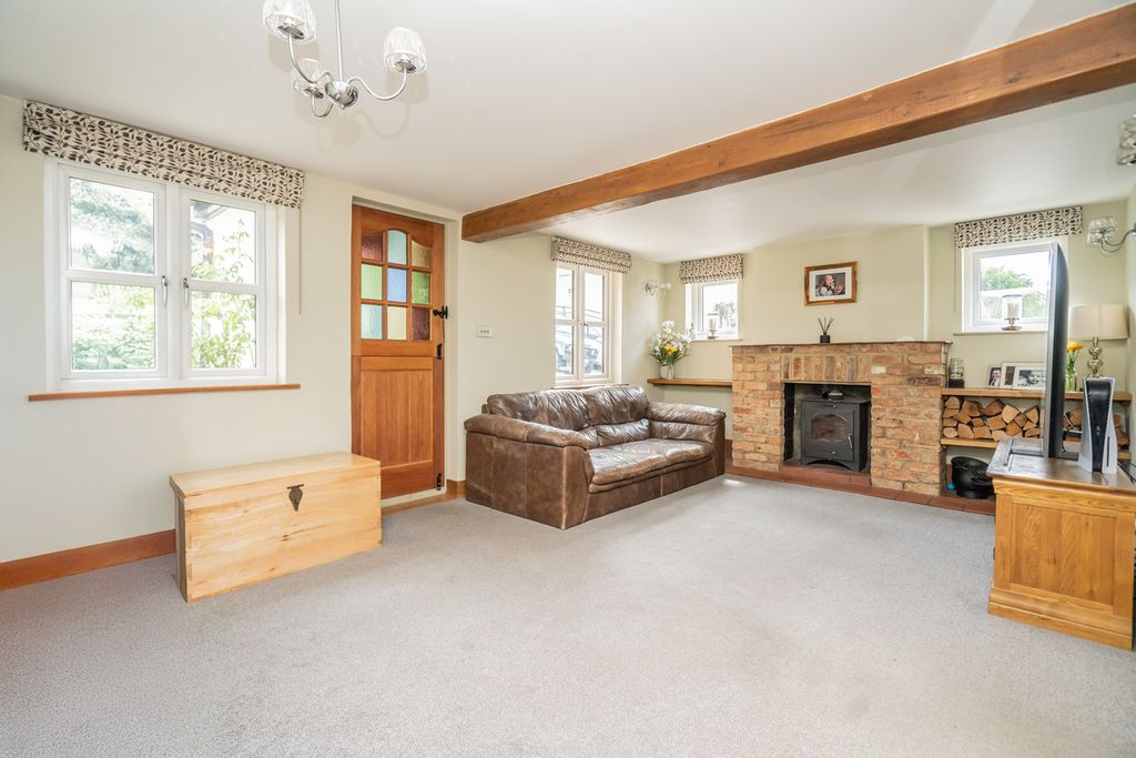Property photo 3 of 24