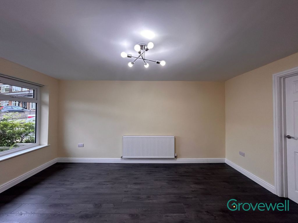 Property photo 3 of 28