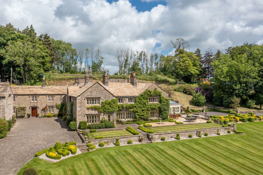 Property photo 1 of 65 Picture 1