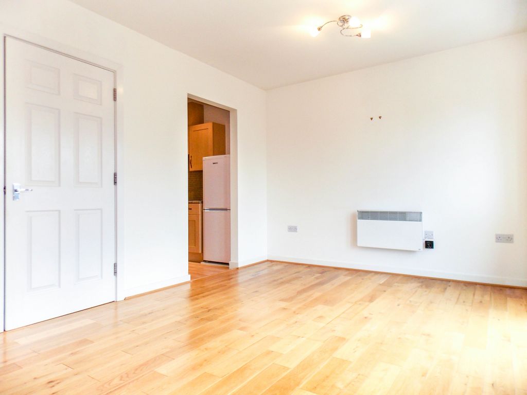 Property photo 3 of 11 Gallery