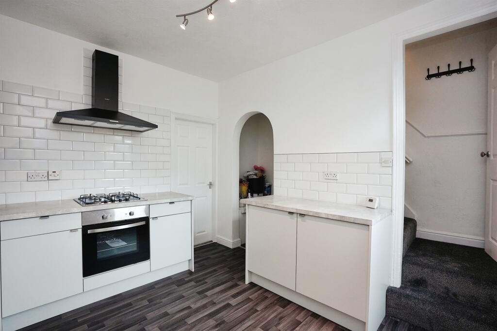 Property photo 2 of 8 17680Da10E748Fa37666157d7E78Fdbe.Jpg